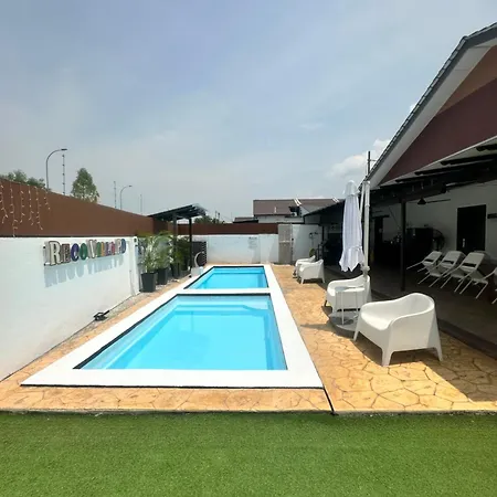 Reco Villa Private Pool Port Dickson-3
